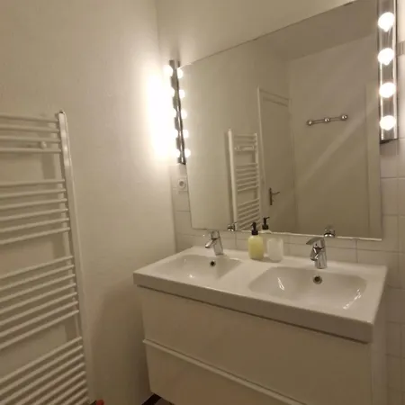 Et 95 M2 A 100m Du Lac, 3 Chambres, Parking *